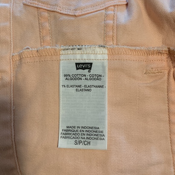 Levi’s Denim Jacket - Picture 5 of 5